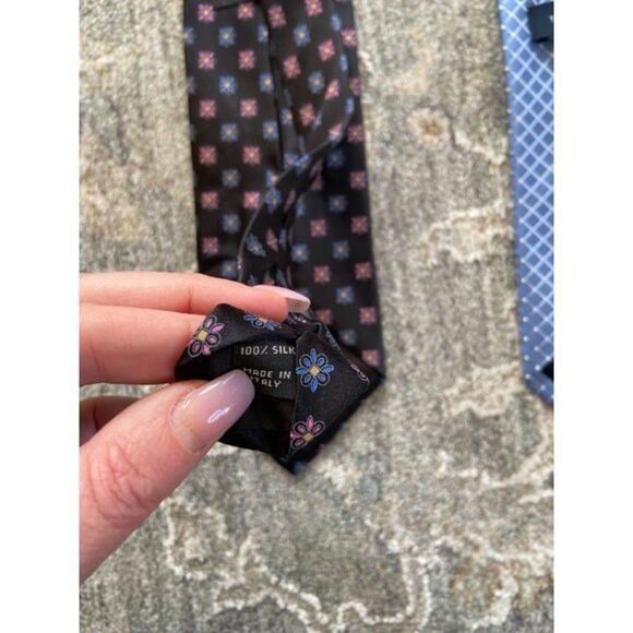 Set of 2 Designer Neckties (Tommy Hilfiger/Jos. A. Banks) 100 % Silk - Picture 5 of 6